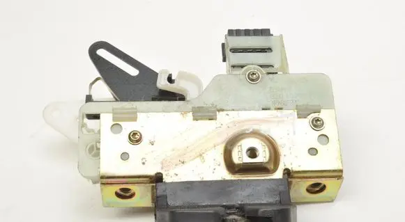 Volvo V70 Tailgate lock latch 999066622