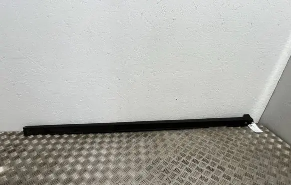 Audi Q2 - Sill 81A853889