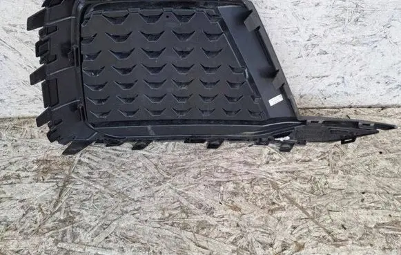 Audi A1 Front bumper lower grill 82A807681E