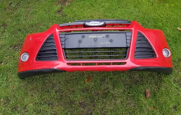 Ford Focus Front bumper BM5117757A 0097A