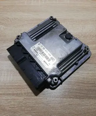 Opel Insignia A Engine control unit/module ECU 55573539 0281015774