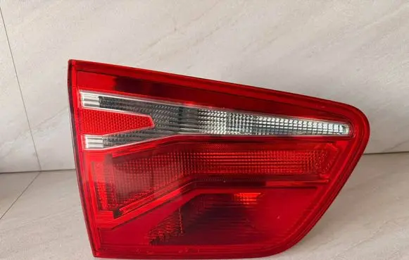 Seat Alhambra (Mk2) Tailgate rear/tail lights 7N5945093G