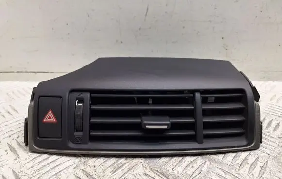 Toyota Verso Dash center air vent grill 556700F030B0 843320F030