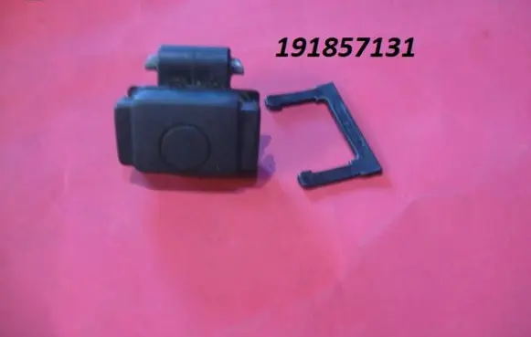 Volkswagen Jetta II Glove box lock 191857131