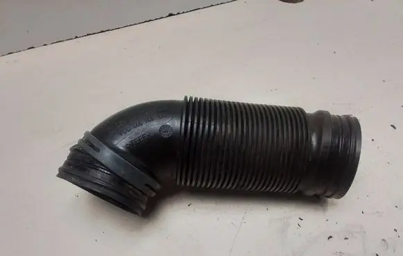 Audi A3 S3 8P Air intake hose/pipe 1K0129684B