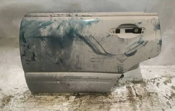 Subaru Forester SF Rear door 
