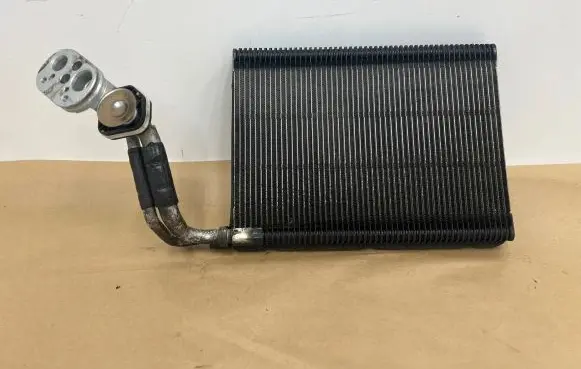 BMW M4 F82 F83 A/C cooling radiator (condenser) 043150216 NT89256A824