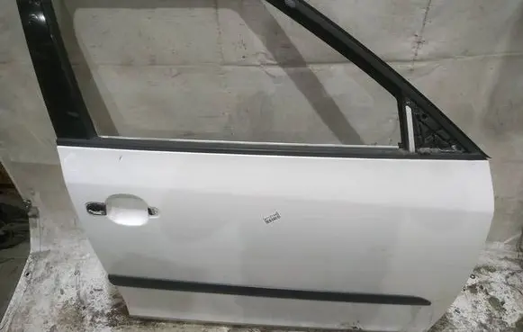 Skoda Fabia Mk2 (5J) Front door BALTOS