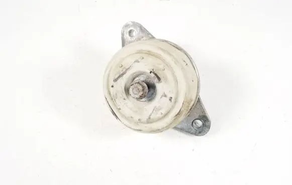 Mercedes-Benz S W221 Engine mount bracket A2212400817