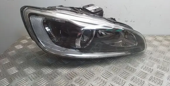 Volvo V60 Headlight/headlamp 31420262