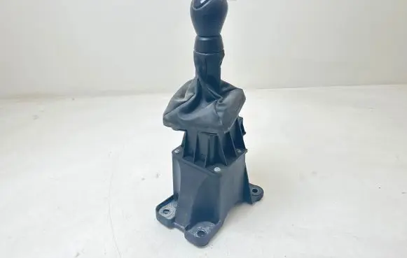 Mazda 2 Gear shifter/selector 3S6R7C453MC