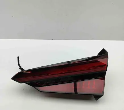 Audi A5 Tailgate rear/tail lights 8W6945094J