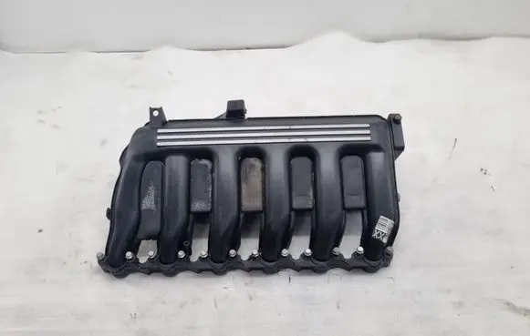 BMW 5 E39 Intake manifold 7789288 7792019 2247666