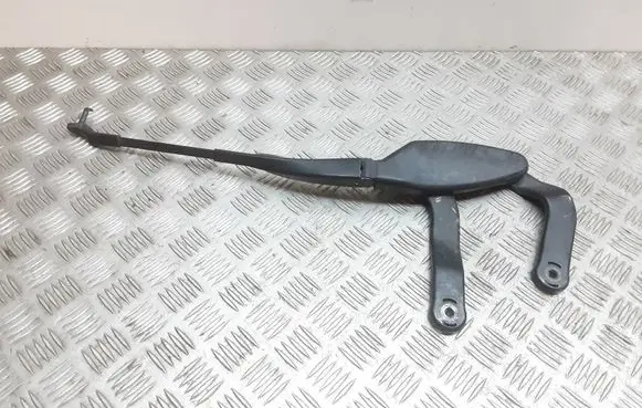 Mercedes-Benz E W211 Front wiper blade arm A2118240049