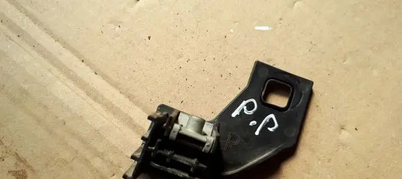 Audi A7 S7 4G Headlight/headlamp mounting bracket