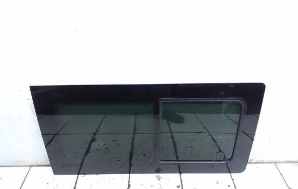 Volkswagen Transporter - Caravelle T5 Side middle window/glass AS3