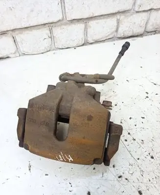 Volkswagen PASSAT B7 Front brake caliper