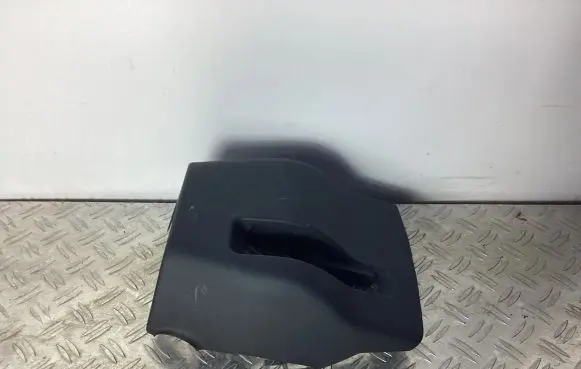 Steering wheel column trim