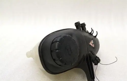 Mercedes-Benz S W222 Coolant expansion tank/reservoir cap A2225000849