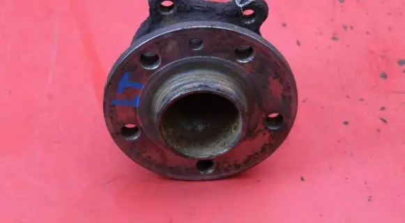Volvo V60 Front wheel hub spindle knuckle