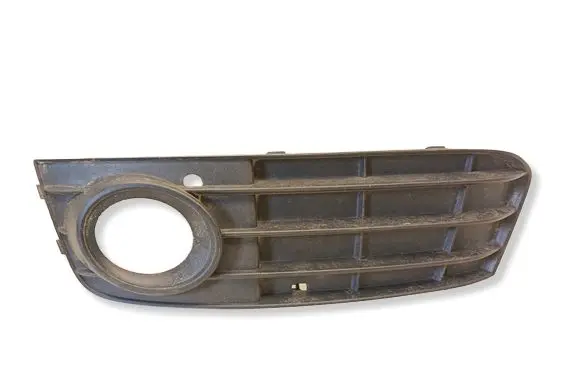 Audi A4 S4 B8 8K Front fog light trim/grill 8K0807681A