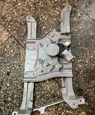 Citroen C8 Front door window regulator motor