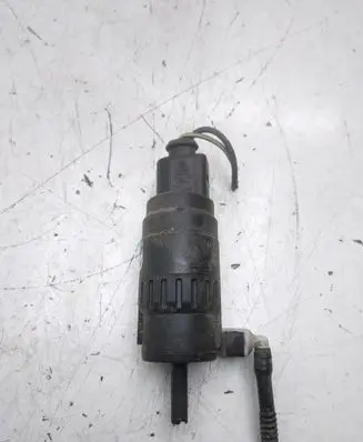Volkswagen PASSAT CC Windscreen/windshield washer pump 1K5955651