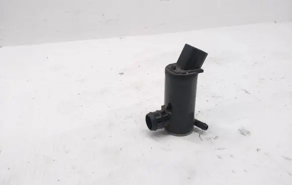 KIA Sportage Windscreen/windshield washer pump 985102S000