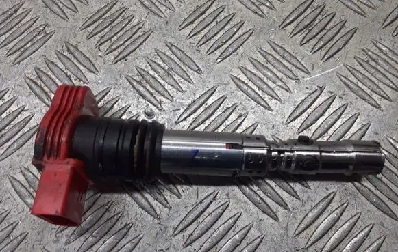 Audi A4 S4 B6 8E 8H Spark distributor 0040102051