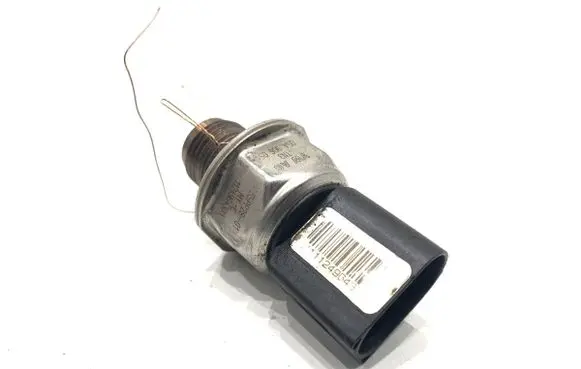 Audi A6 C7 Fuel pressure sensor 05A906051