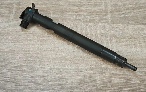 Opel Antara Fuel injector 28264951
