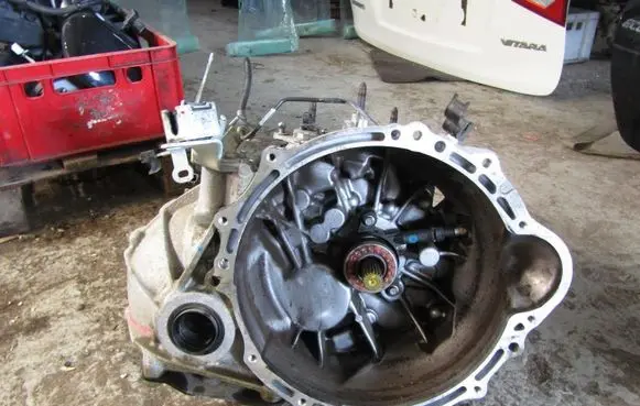Mitsubishi Eclipse Cross Manual 5 speed gearbox F6MBC