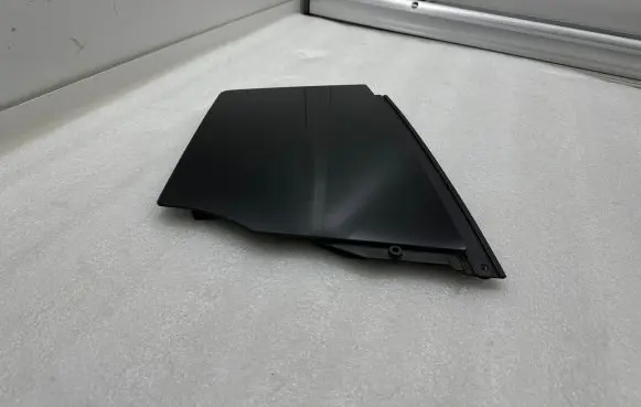 Tesla Model X Rear vent window glass 43R004553 E000214 DOT615M40VEG