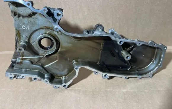Seat Ibiza IV (6J,6P) Timing chain cover 03D109211