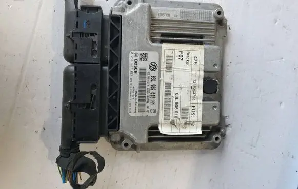 Volkswagen Caddy Engine control unit/module 03L906018HM