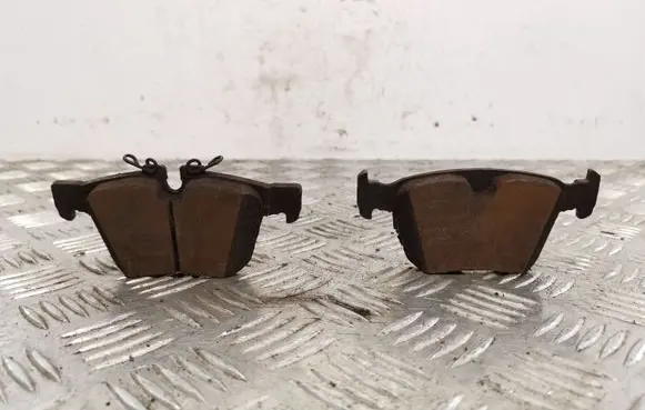 Volvo XC90 Brake pads (rear) 