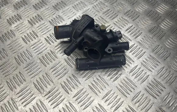Volvo S40, V40 Thermostat/thermostat housing 8200065392 8200065390 9912110044