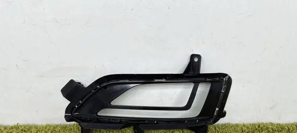 Hyundai Tucson TL Front bumper lower grill 86525-d7530