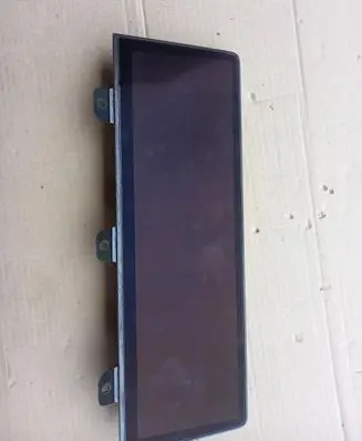 Genesis G80 Screen/display/small screen