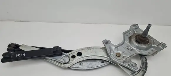 Volkswagen PASSAT B4 Front door manual window regulator 