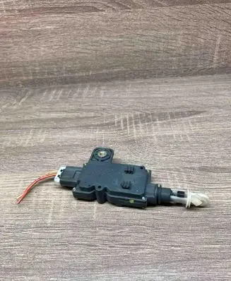 Nissan Almera N16 Central locking motor 90550BM600 207100