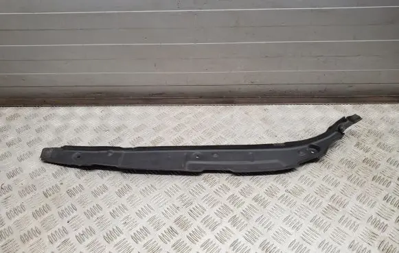 Audi Q8 Fender end trim 4M8821112