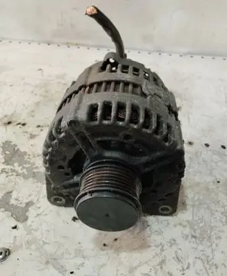 Volkswagen PASSAT B6 Generator/alternator