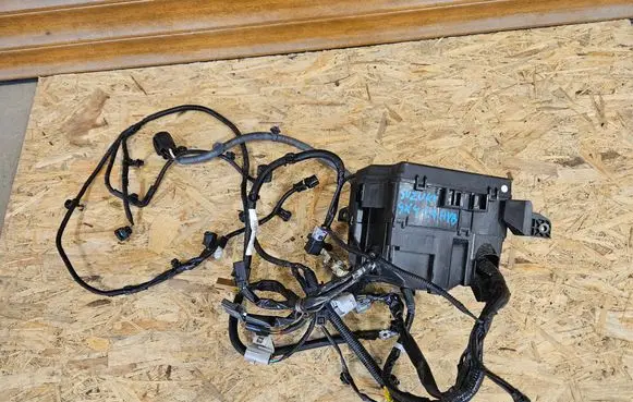Suzuki SX4 S-Cross Fuse box set 3388064R20