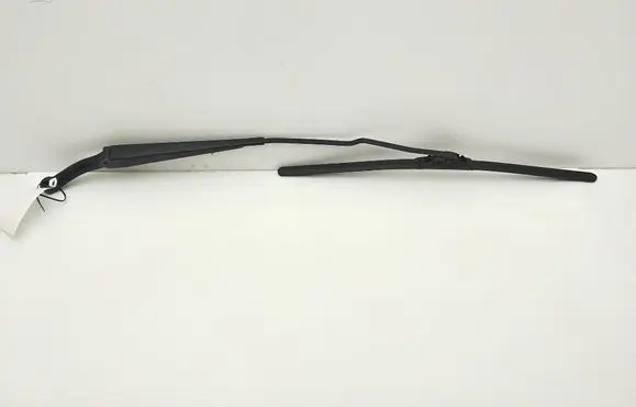 Volvo S60 Front wiper blade arm 8624246 8624269