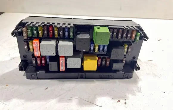 Mercedes-Benz E W212 Fuse box set A2129006924