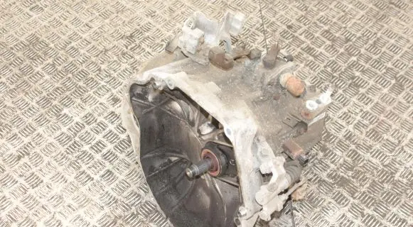 Honda HR-V Manual 6 speed gearbox E5HJ