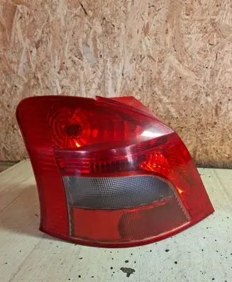Toyota Yaris Rear/tail lights E131772