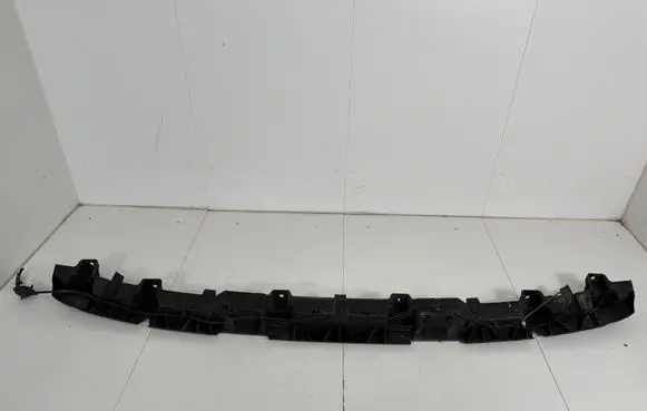 Audi Q7 4M Rear bumper mounting bracket 4M0807458A