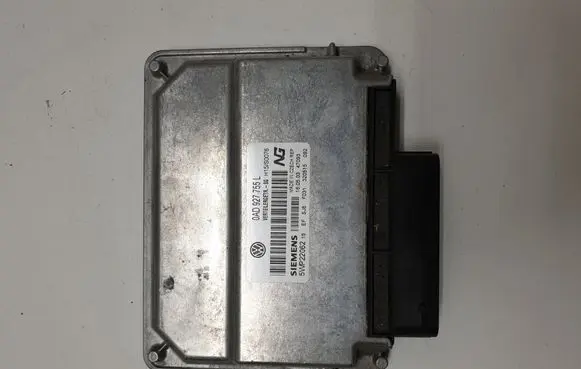 Volkswagen Touareg I Transfer box differential control unit 0AD927755L 5WP22062